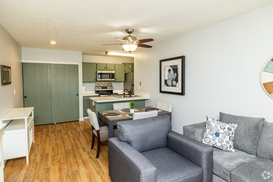 1BR, 1BA - 580SF - Living Room - Bairsford Place Apartments