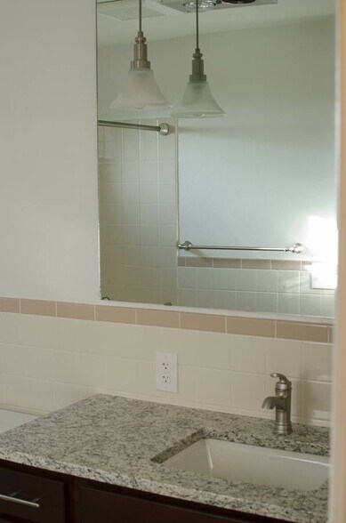 Updated bathroom - 1506 10th Avenue West
