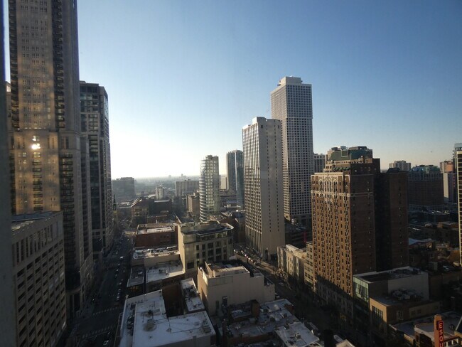 Building Photo - 100 E Walton St