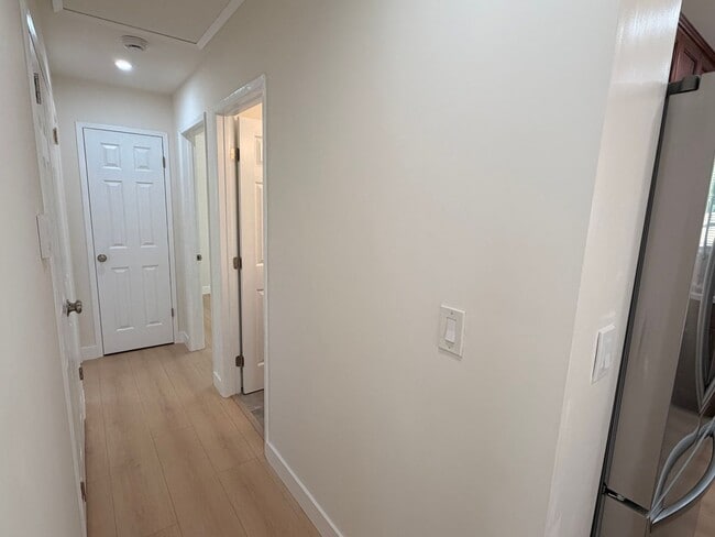 Building Photo - 10121 Craft Dr