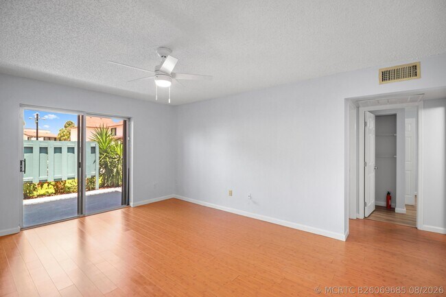 Building Photo - 950 S Kanner Hwy