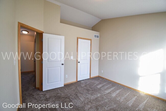 Building Photo - 2 br, 2 bath House - 15211 Greenbelt Drive