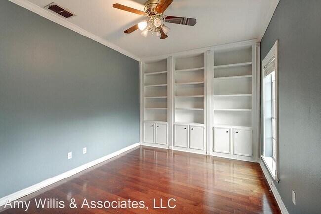 Building Photo - 4 br, 2.5 bath House - 7009 Brandon Dr