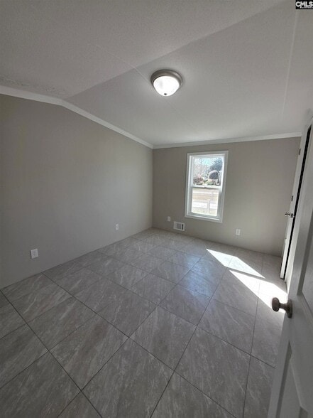 Building Photo - 714 Windy Rd