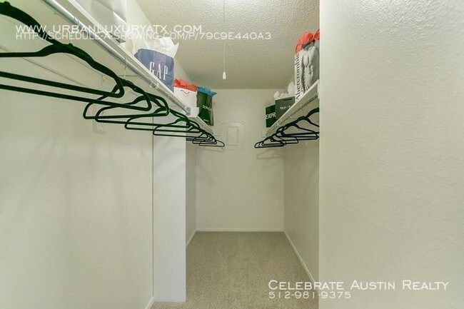 Building Photo - Hillside Creek