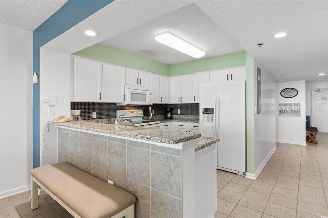 Building Photo - 1625 S Ocean Blvd