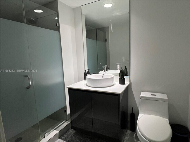 Building Photo - 31 SE 6th St