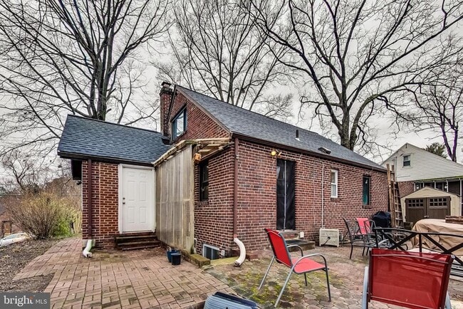 Building Photo - 6711 Conway Ave