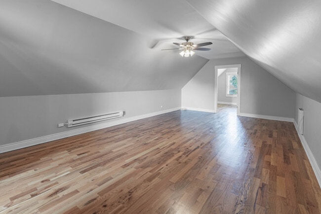 Building Photo - 1327 S Harvey Ave