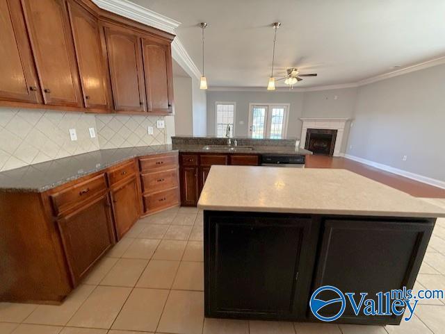 Building Photo - 5033 SE Valley Cove Dr