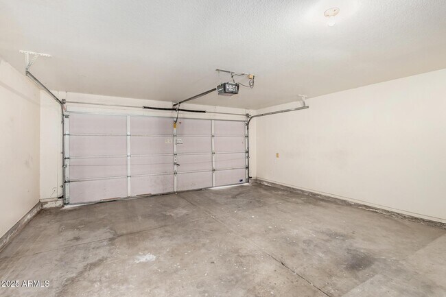 Building Photo - 8759 W Coronado Rd