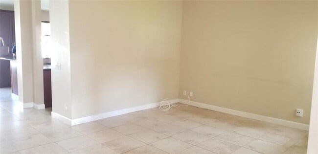 Building Photo - 608 Stanton Dr