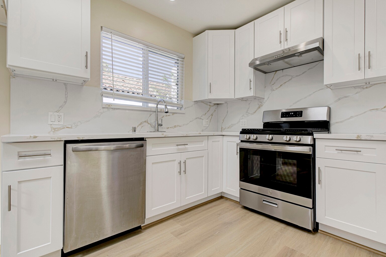 Building Photo - 5709 Beck Ave