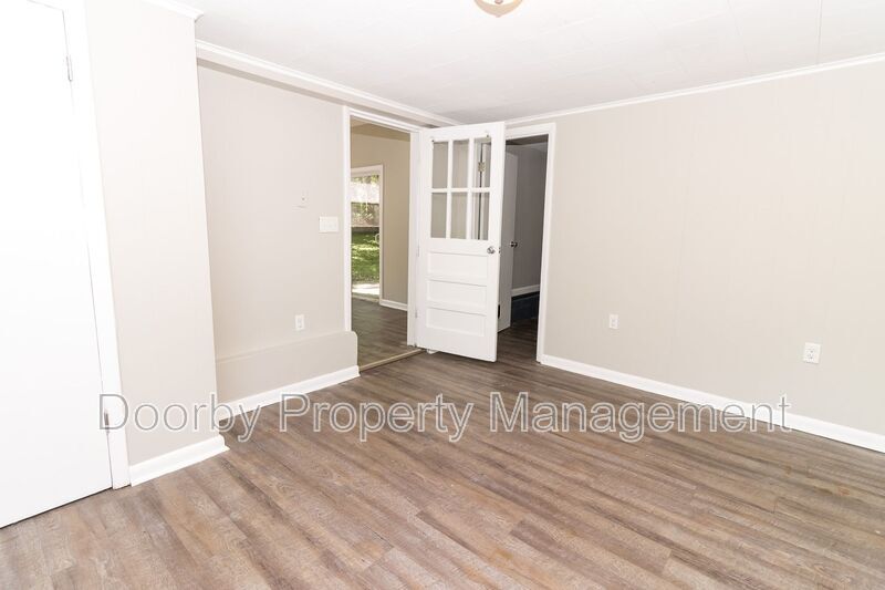Building Photo - 26 Paulmar Dr