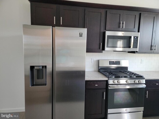 Building Photo - 573 Brook Shire Ct