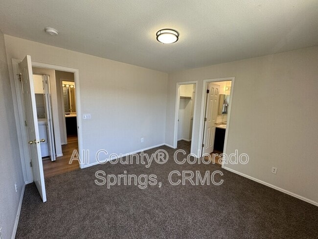 Building Photo - 235 Ellers Grove