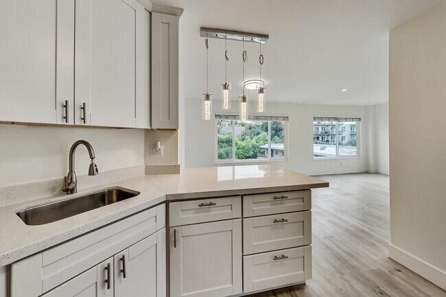 Floorplan - 245 Lee Street