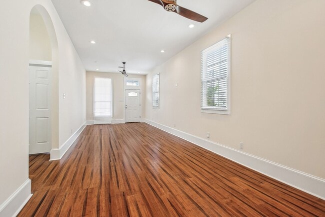 Building Photo - Better Price AND Reduced Deposit! Renovate...