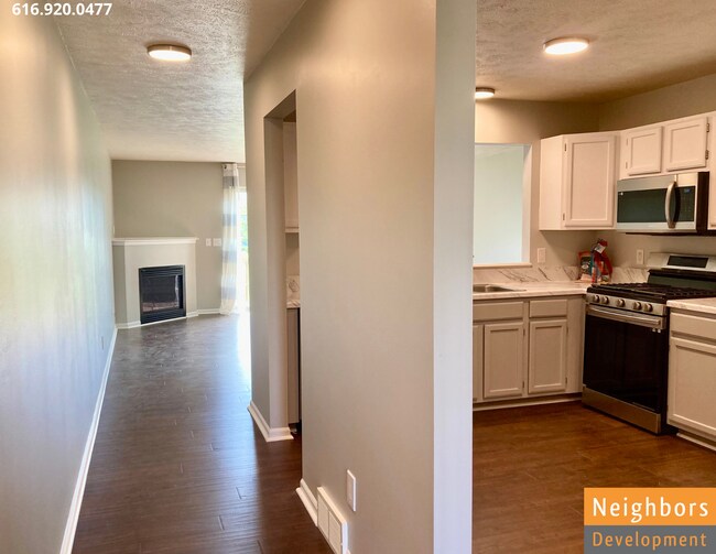 Building Photo - 5425 Rivertown Cir SW