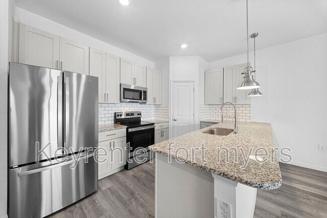Building Photo - 4716 29th St SW