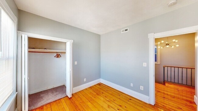 Building Photo - 65 Story St