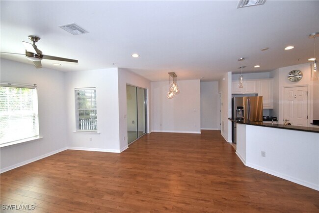 Building Photo - 23420 Alamanda Dr