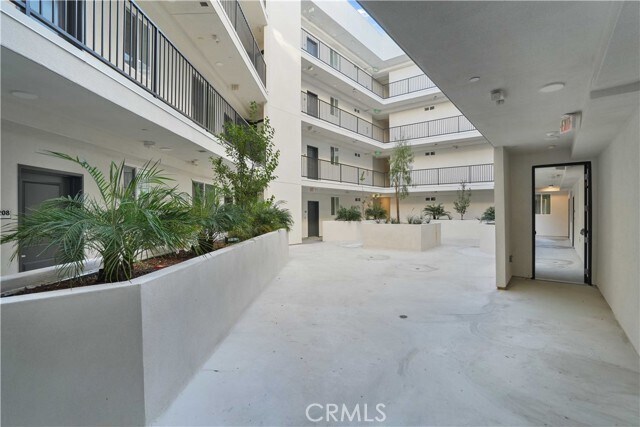 Building Photo - 8750 Sepulveda Blvd