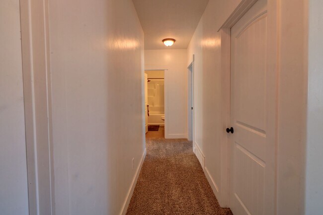 Building Photo - Single Family Lehi Home