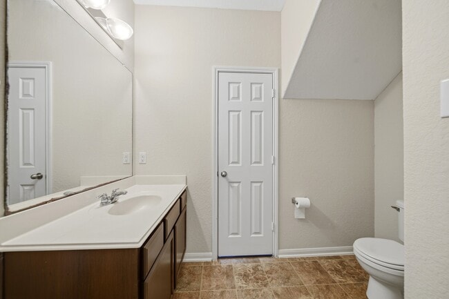 Building Photo - 2415 Cloudy Bay Dr