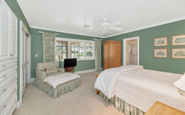 Building Photo - 6248 E Montecito Ave