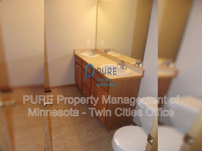 Building Photo - 6211 32nd Ave N