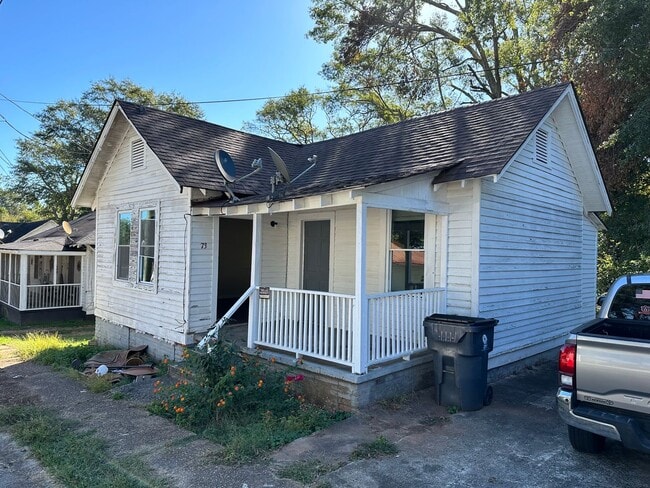 Primary Photo - 73 Pine St