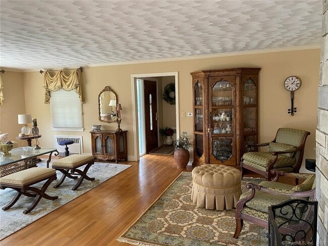 Building Photo - 94 Fennbrook Dr