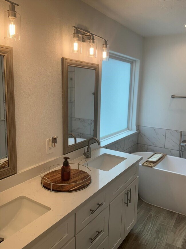 Building Photo - 7245 Conley St