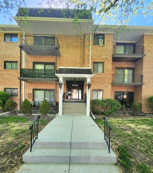 Building Photo - 10332 Parkside Ave