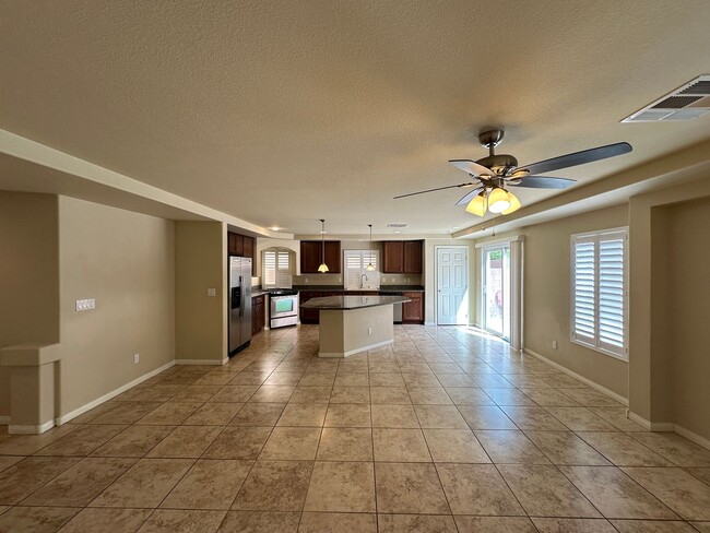 Building Photo - Sonata Within Pinnacle Peaks Phase 2 Amd