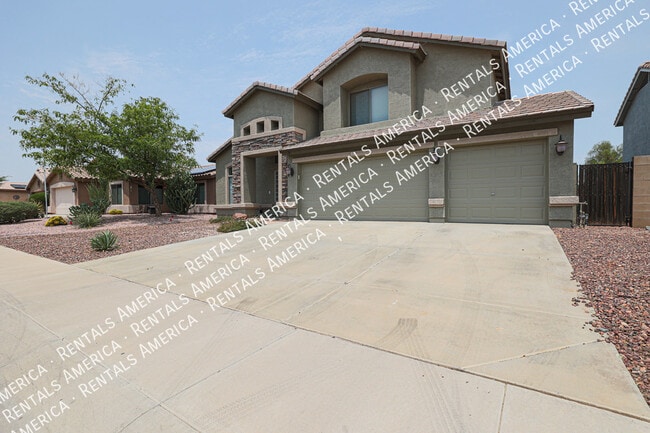 Building Photo - Beautiful Surprise Home with pool & solar ...