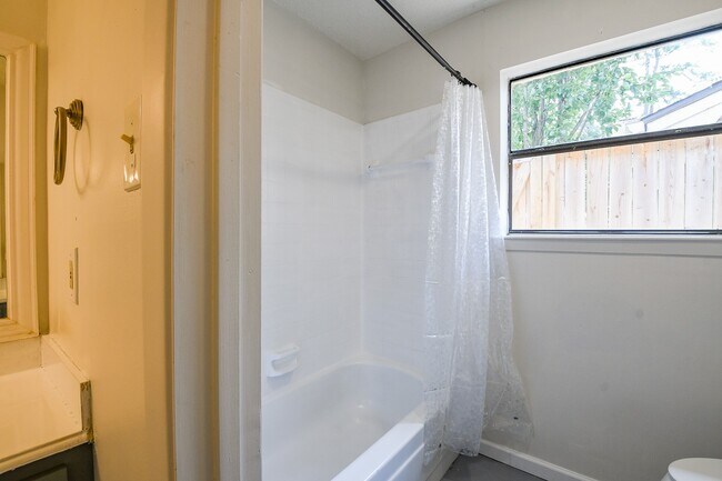 Primary Photo - 19522 Dianeshire Dr