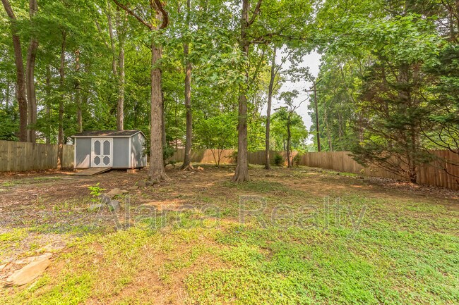 Building Photo - 1207Forest Wood Dr