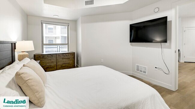 Building Photo - 352 S 500 E