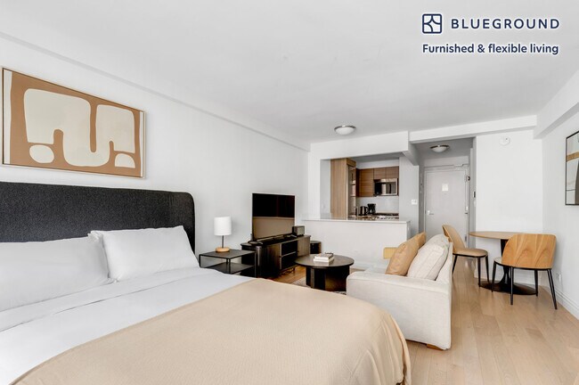 Building Photo - 340 E 51st St