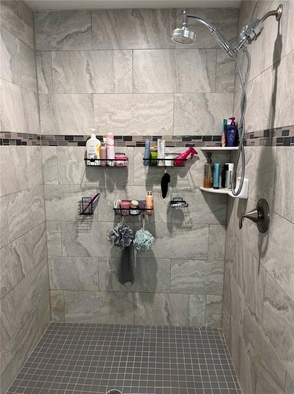 Building Photo - 172 Linder Dr