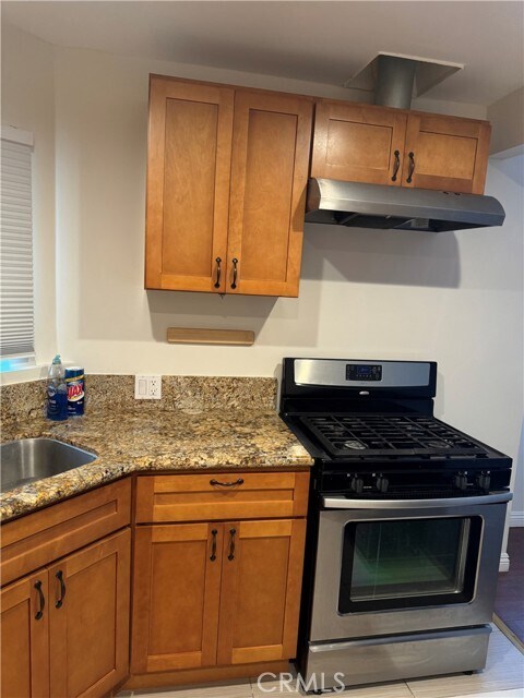 Building Photo - 410 N Glenwood Pl