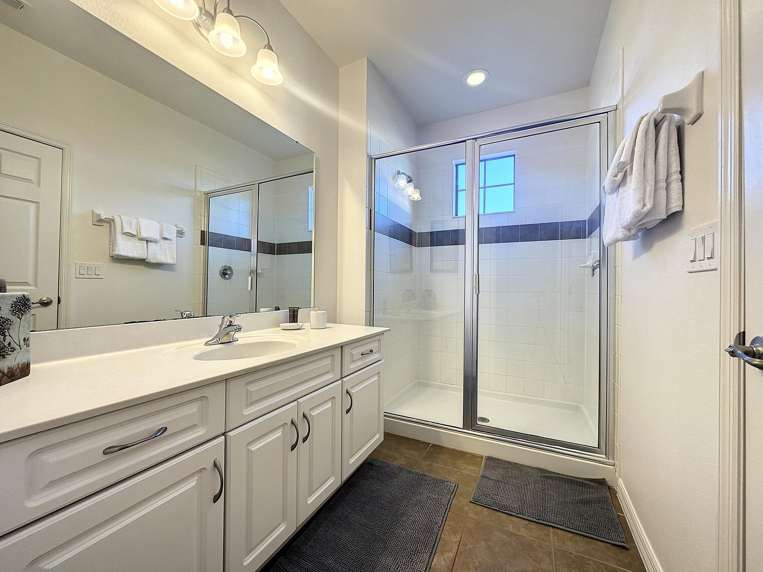 Building Photo - 2613 Rosemont Cir