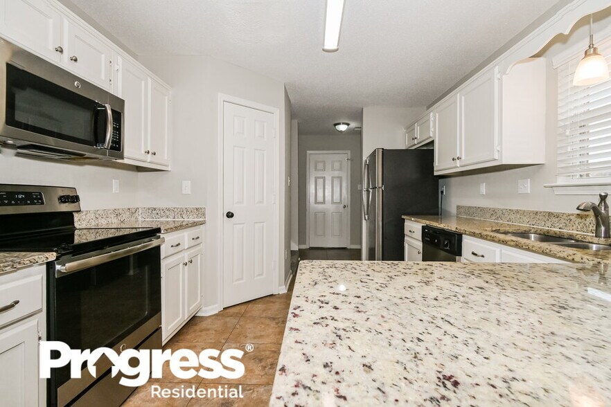 Building Photo - 5289 Kalian Cove
