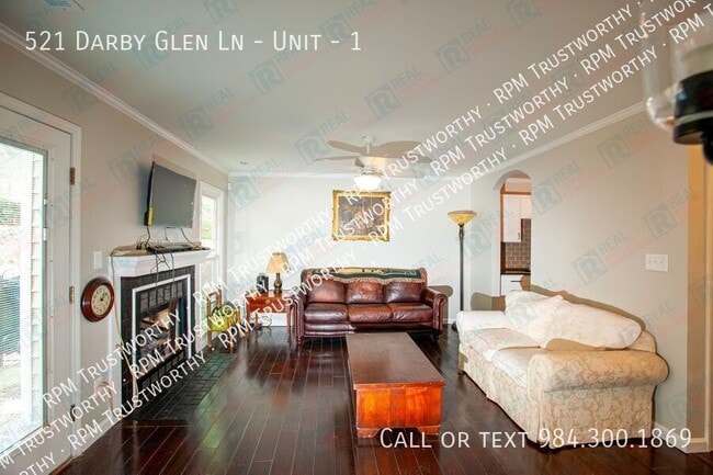 Building Photo - 521 Darby Glen Ln