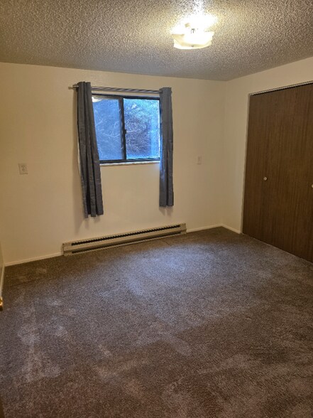 Building Photo - 840 Stone Mountain Ct