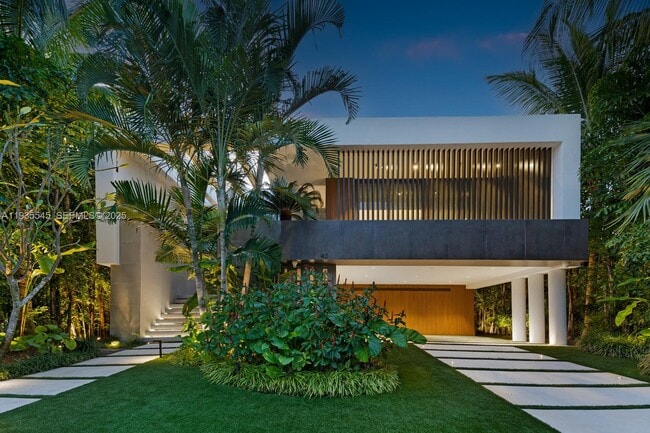 Building Photo - 40 W Rivo Alto Dr