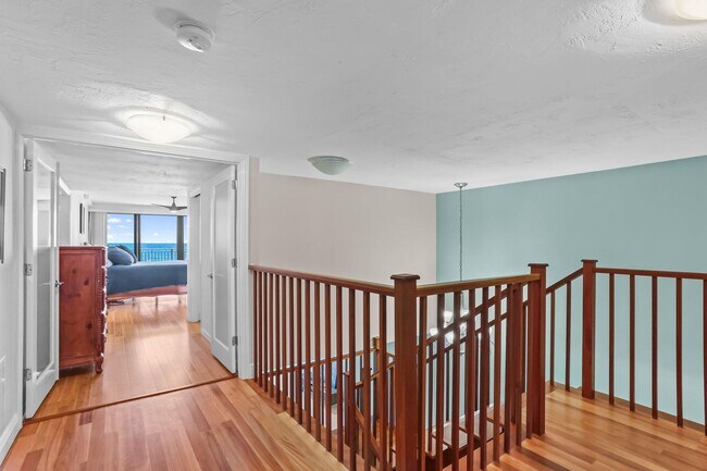 Building Photo - 2155 S Ocean Blvd