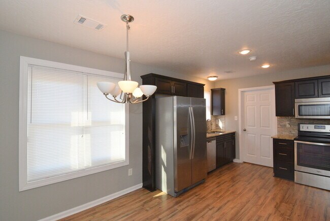 Building Photo - Granite - Stainless Steel - Fireplace - Fe...